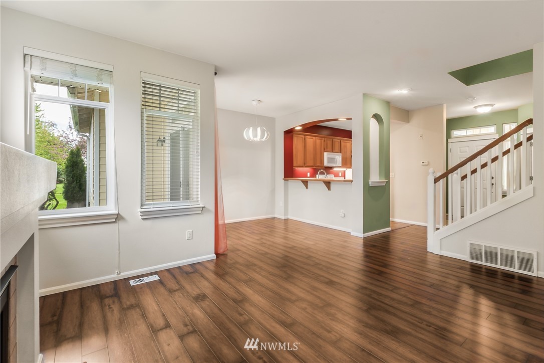 10922 Southeast 187th Lane Renton, WA 98055 - Photo 3 of 22 Gallery Image 3