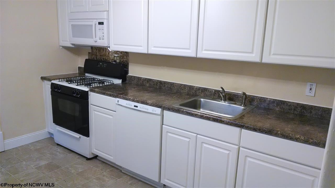 1352 Bakers Ridge Road Morgantown, WV 26505 - Photo 3 of 15 Gallery Image 3