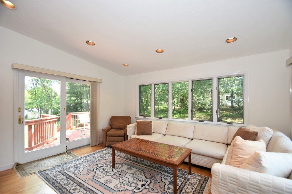 82 Albemarle Road Norwood, MA 02062 - Photo 10 of 26 Gallery Image 10