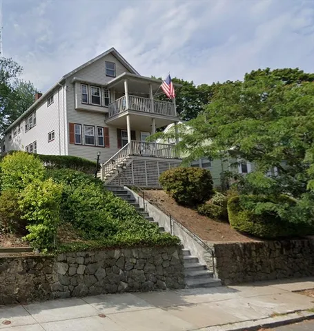 $3,200 | 106 Bennett Street, Unit 2, Boston, MA 02135