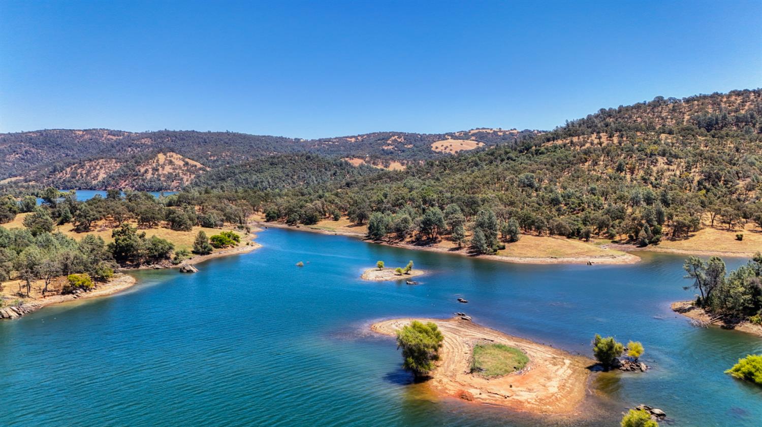 6500 Goose Flat Road Pilot Hill, CA 95664 - Photo 4 of 32 The Lake cove has sweet little islands!