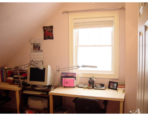 3 Colby Street, Unit 3 Belmont, MA 02478 - Photo 11 of 14 Gallery Image 11