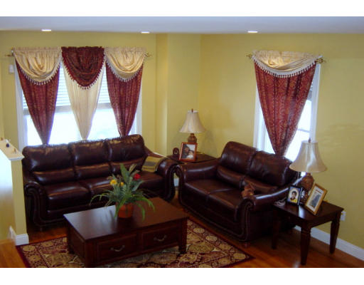 3 Colby Street, Unit 3 Belmont, MA 02478 - Photo 5 of 14 Gallery Image 5