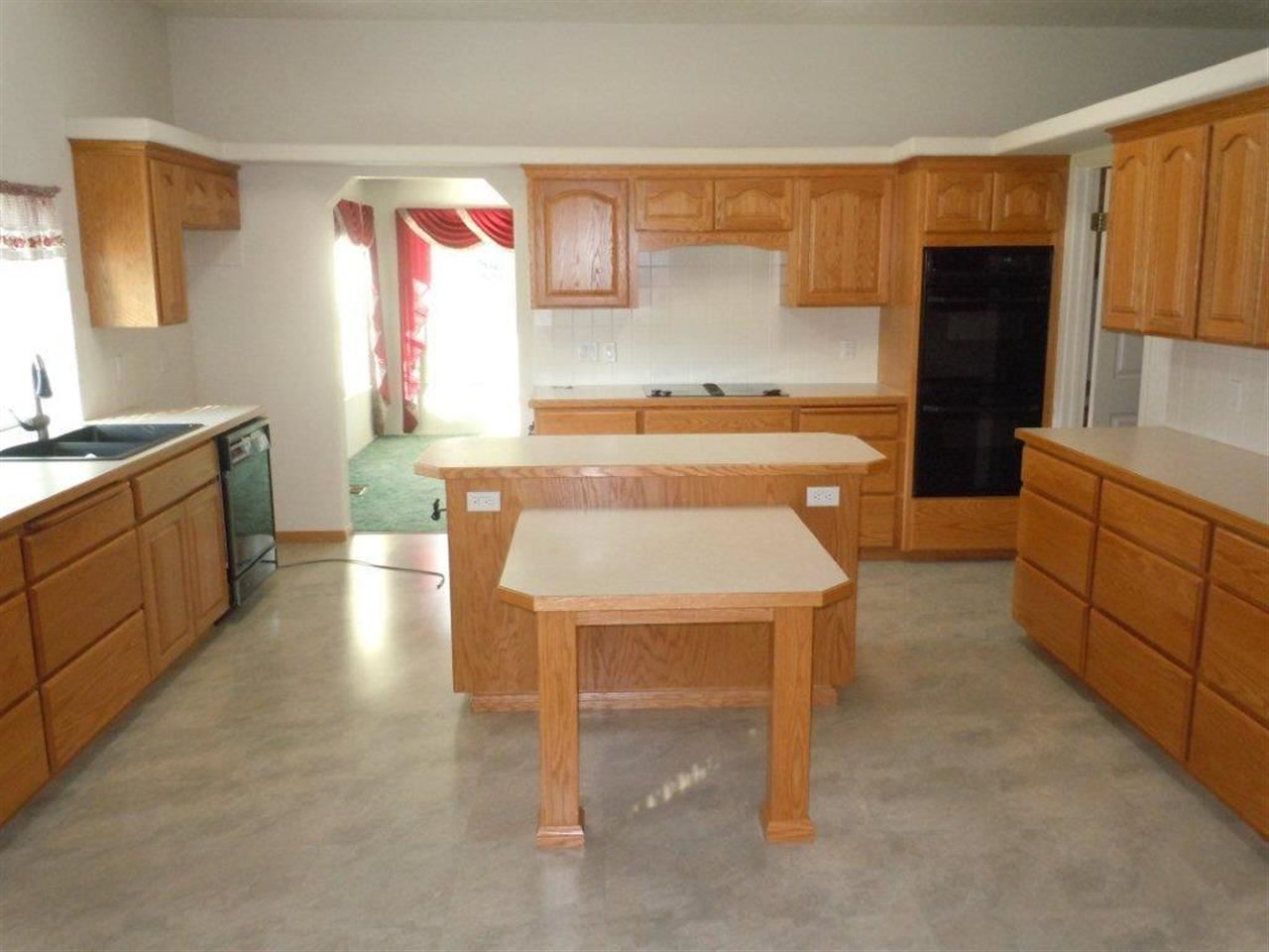 2124 East Golden Road Spokane, WA 99208 - Photo 3 of 20