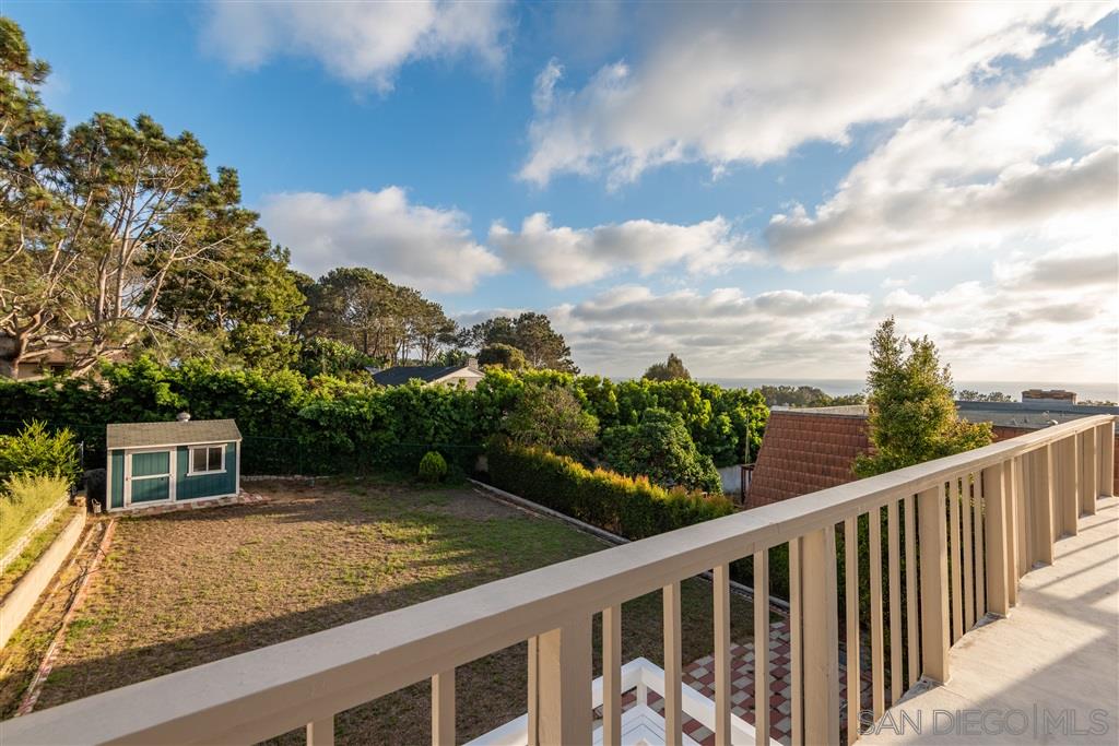 2019 Cordero Road Del Mar, CA 92014 - Photo 4 of 25