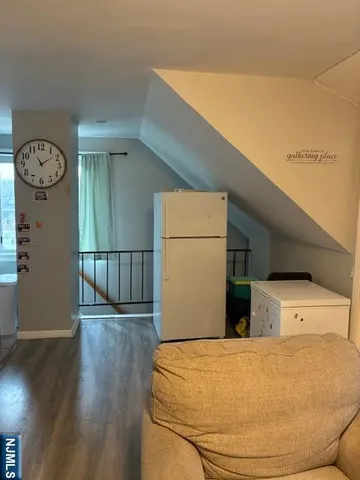 $2,600 | 433 Holly Avenue, Unit 2, Paramus, NJ 07652