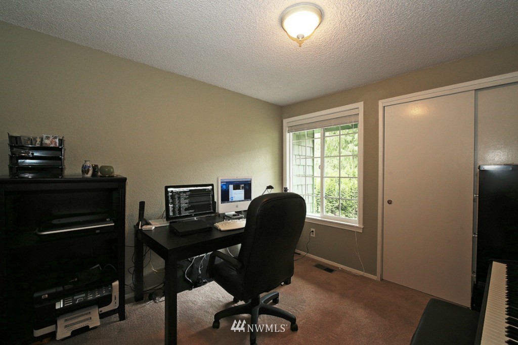2010 171st Place Southeast Bothell, WA 98012 - Photo 18 of 25 Gallery Image 18