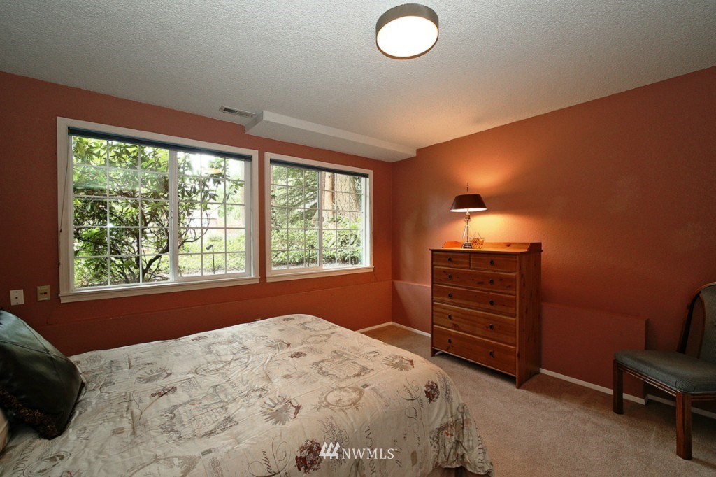 2010 171st Place Southeast Bothell, WA 98012 - Photo 19 of 25 Gallery Image 19