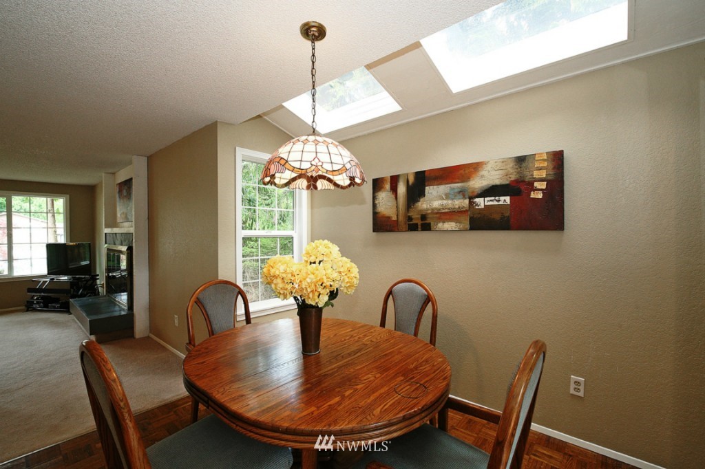 2010 171st Place Southeast Bothell, WA 98012 - Photo 10 of 25 Gallery Image 10