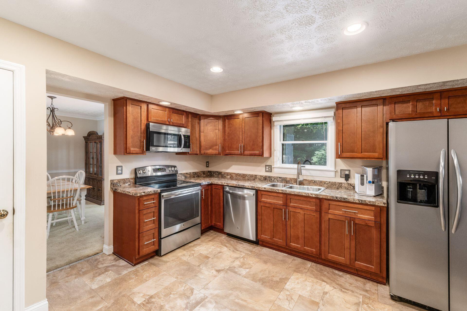 798 Riva Ridge Boulevard Gahanna, OH 43230 - Photo 9 of 49 015_lvd Columbus OH 43230 USA