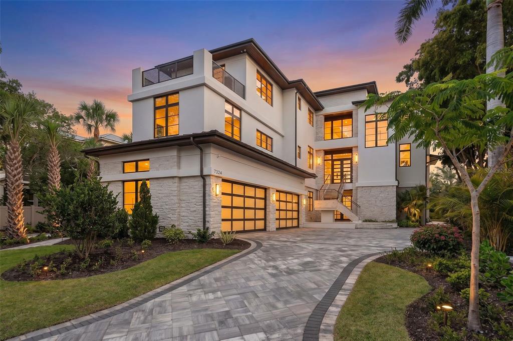 7324 Point Of Rocks Road Sarasota, FL 34242 - Photo 11 of 95