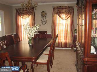 208 Flint Road Langhorne, PA 19047 - Photo 3 of 12 Dining Room