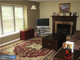 208 Flint Road Langhorne, PA 19047 - Photo 6 of 12 Family Room