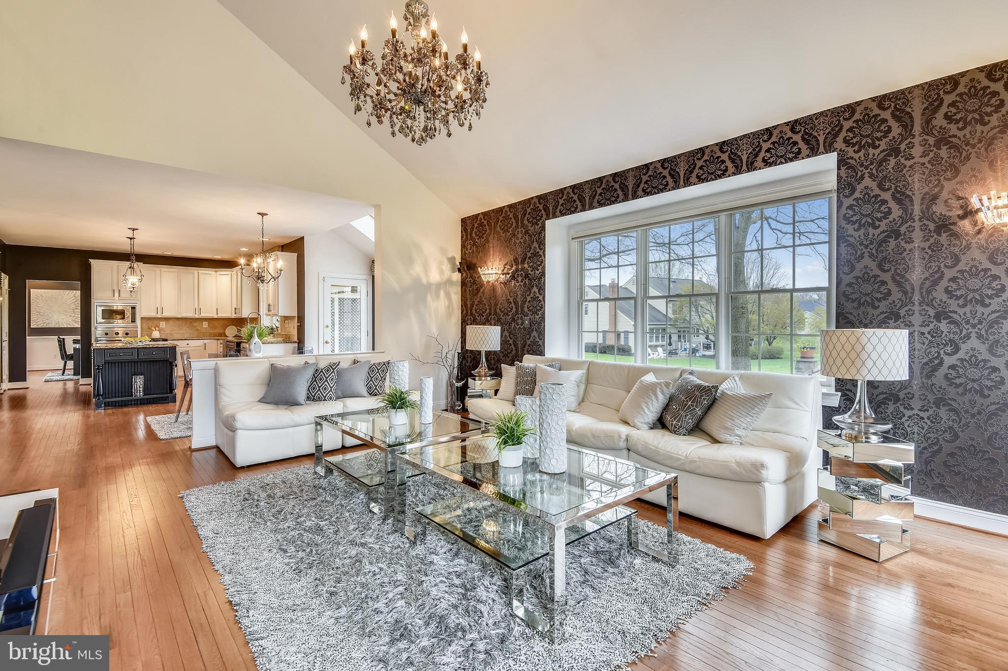 1704 Raleigh Hill Road Vienna, VA 22182 - Photo 11 of 42 2 Story Great Room