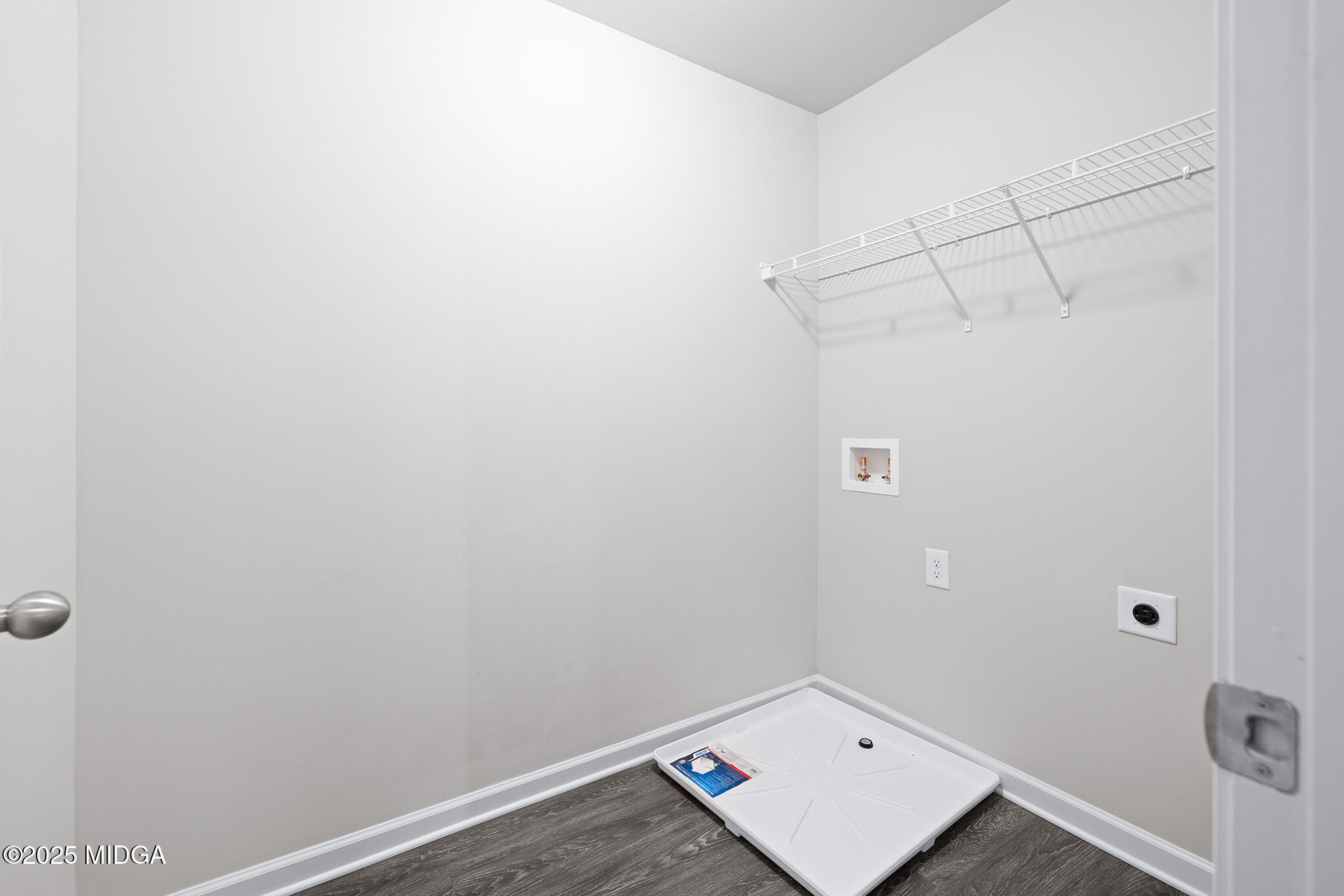 126 Bramblewood Lane Perry, GA 31069 - Photo 26 of 69 027 Laundry Room