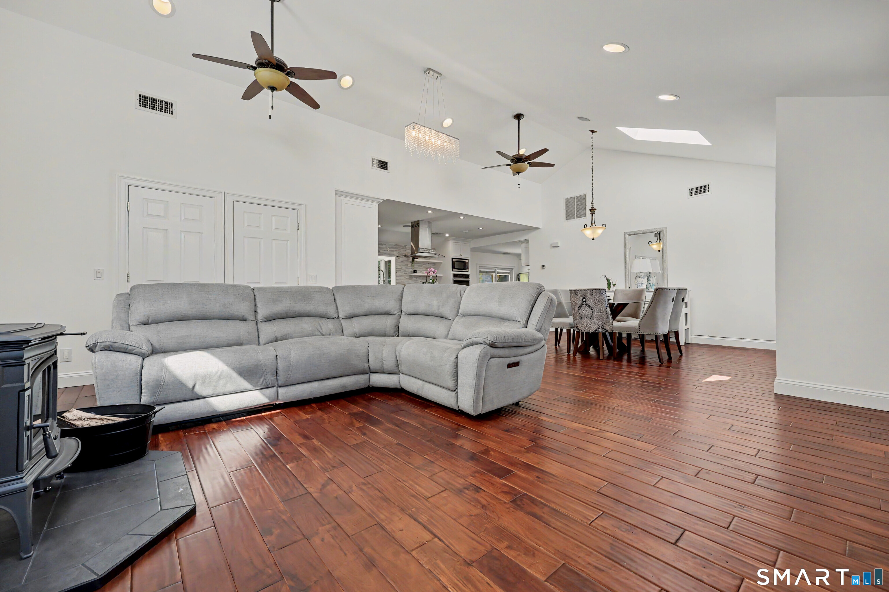 5 Caddy Road Norwalk, CT 06851 - Photo 10 of 36