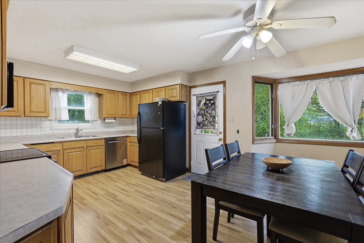18326 Bock Road Lansing, IL 60438 - Photo 11 of 25