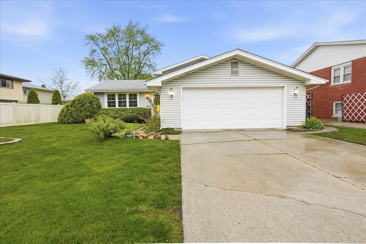 18326 Bock Road Lansing, IL 60438 - Photo 2 of 25