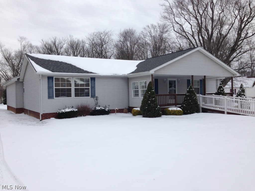 101 Morges Road Malvern, OH 44644 - Photo 1 of 18 Convenient One floor living and low maintenance exterior.
Newer roof (2012)