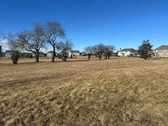 $145,900 | 24659 Blue Aster Lane, Lake Barrington, IL 60010