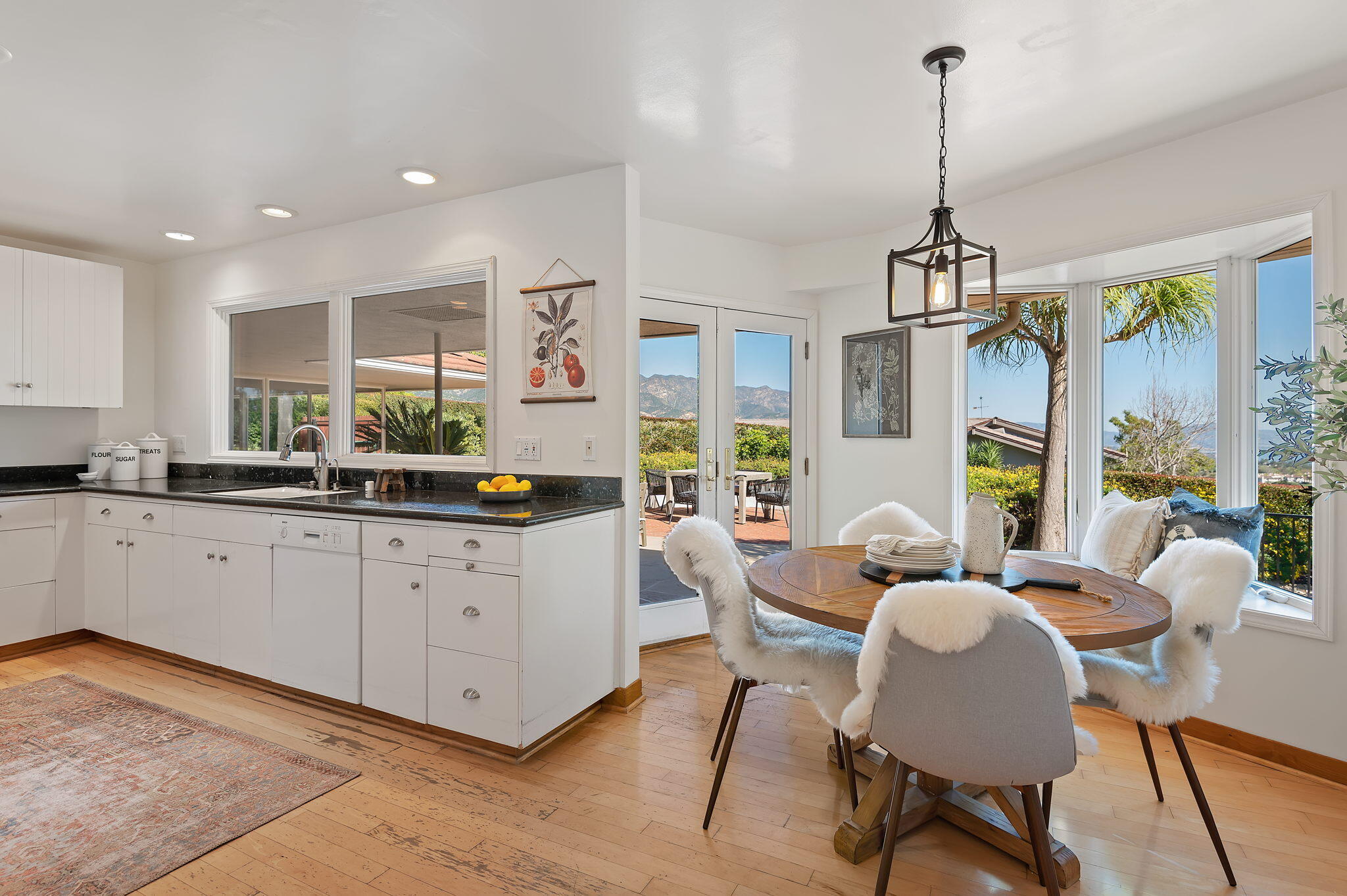 1060 Las Alturas Road Santa Barbara, CA 93103 - Photo 15 of 52 Kitchen
