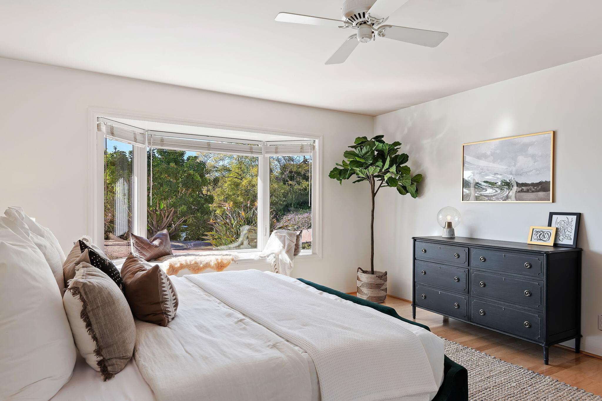 1060 Las Alturas Road Santa Barbara, CA 93103 - Photo 19 of 52 Primary Bedroom