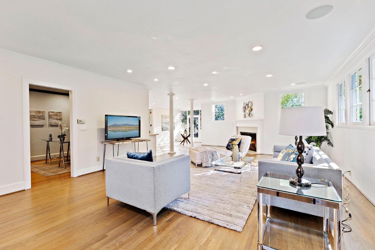 1035 Lancaster Road Hillsborough, CA 94010 - Photo 17 of 50 Gallery Image 17