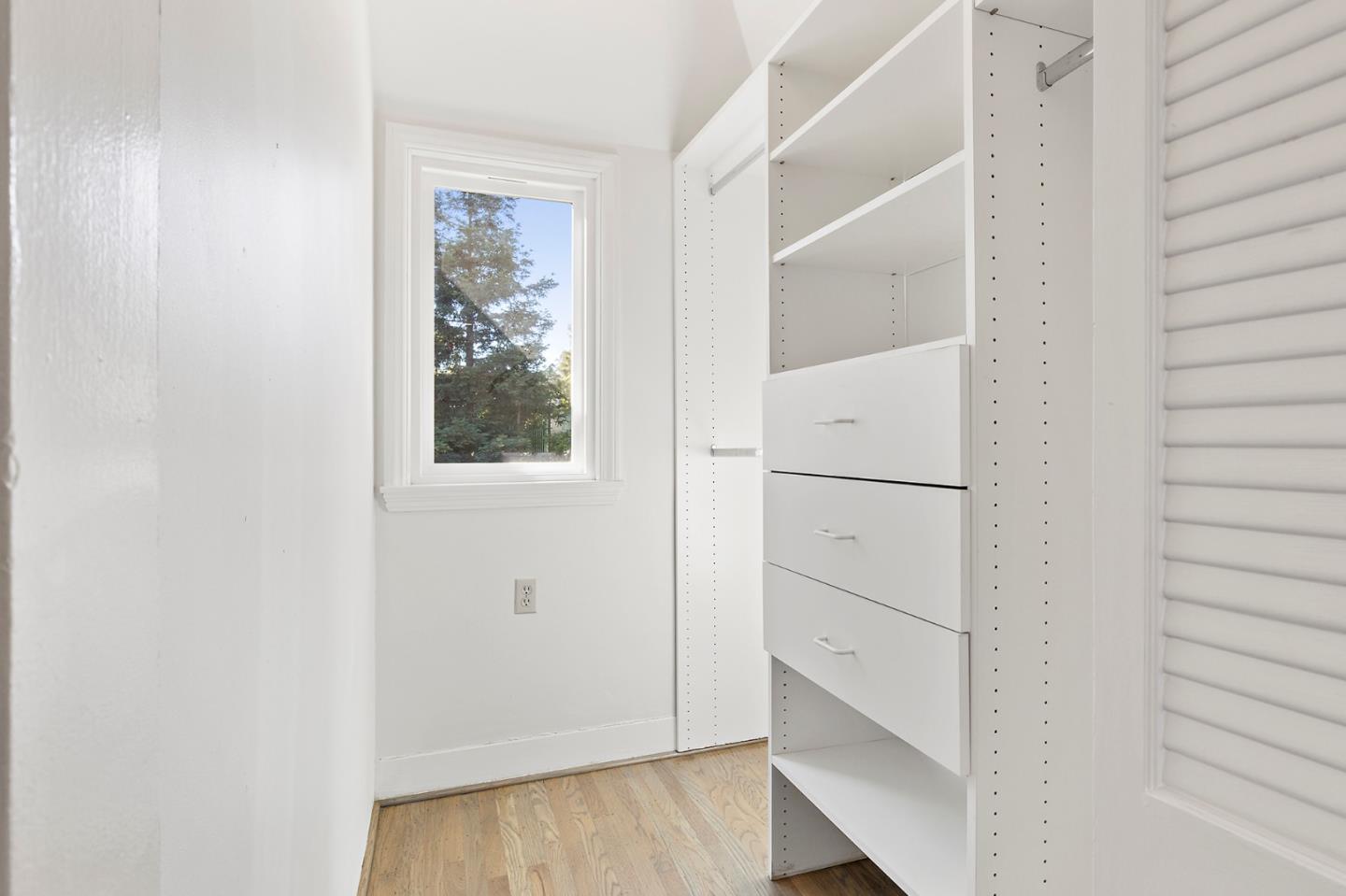 1035 Lancaster Road Hillsborough, CA 94010 - Photo 43 of 50 Gallery Image 43