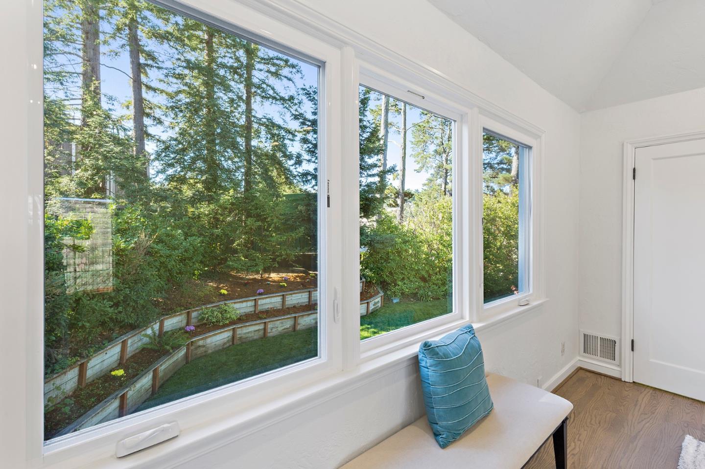 1035 Lancaster Road Hillsborough, CA 94010 - Photo 45 of 50 Gallery Image 45