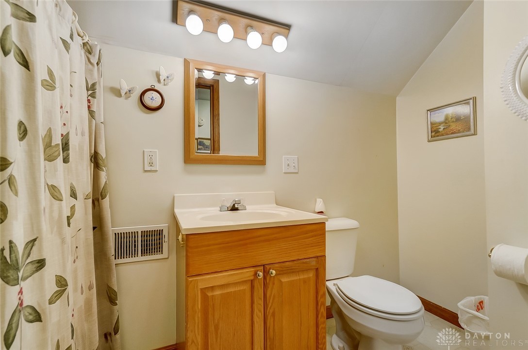 5753 Beth Road Huber Heights, OH 45424 - Photo 19 of 38 Gallery Image 19