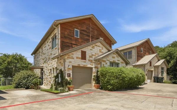 $295,000 | 592 Farm To Market 967, Unit B, Buda, TX 78610