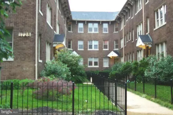 $2,400 | 1725 Lanier Place Northwest, Unit 24B, Washington, DC 20009