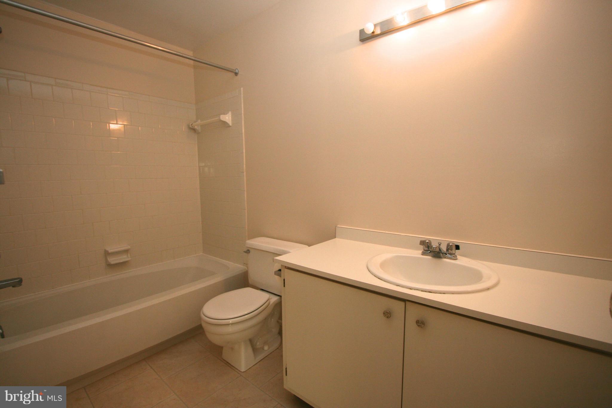 9716 Early Spring Way Columbia, MD 21046 - Photo 14 of 20 Bath