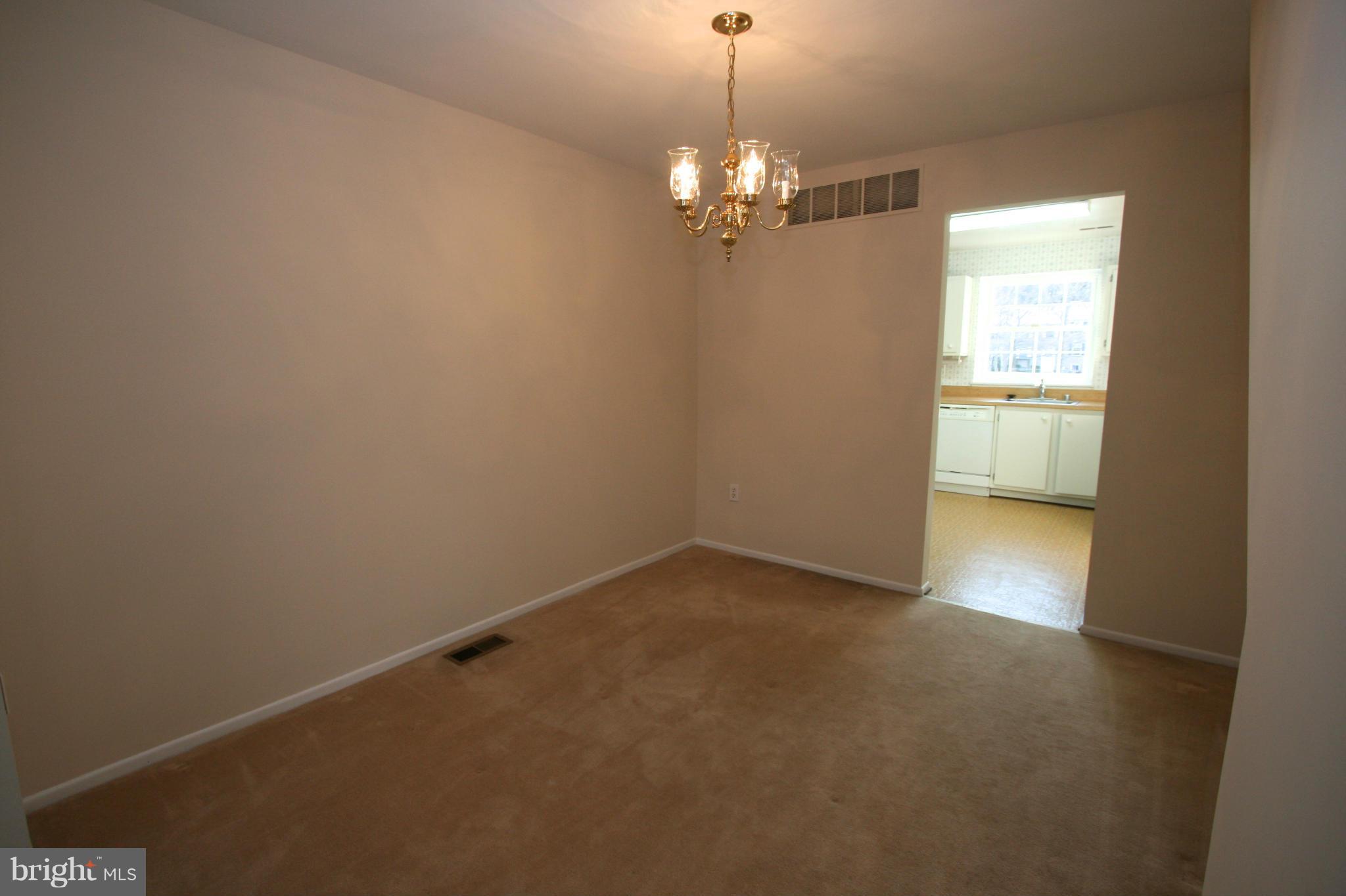 9716 Early Spring Way Columbia, MD 21046 - Photo 7 of 20 Dining Room