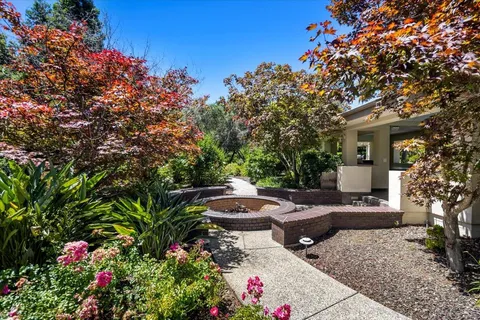 $10,949,888 | 20040 Spaich Court, Saratoga, CA 95070