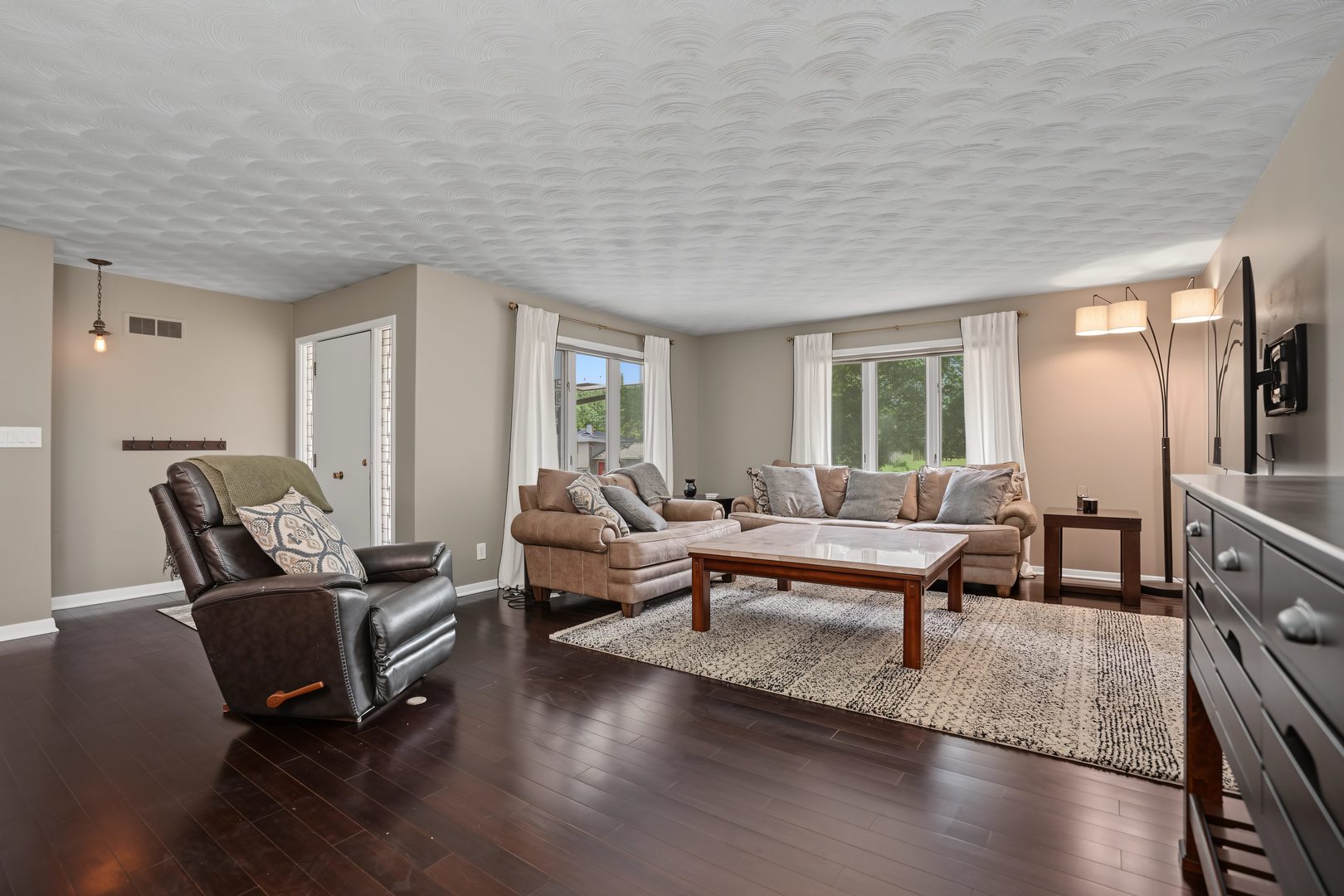 2606 Fairhaven Road Davenport, IA 52803 - Photo 5 of 25