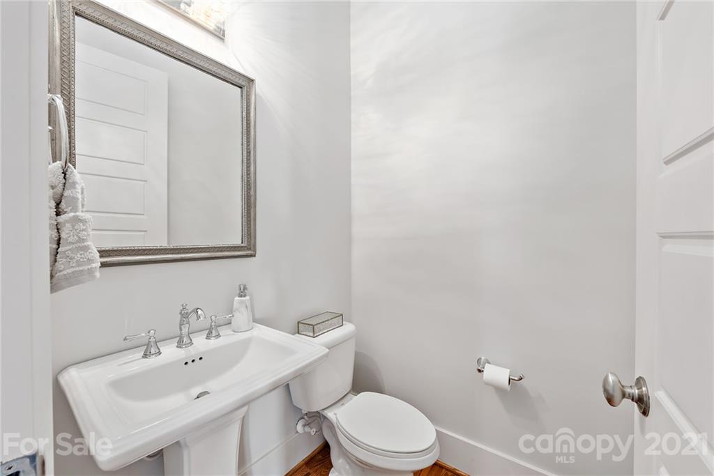 2912 Sharon View Road Charlotte, NC 28210 - Photo 15 of 36 Gallery Image 15