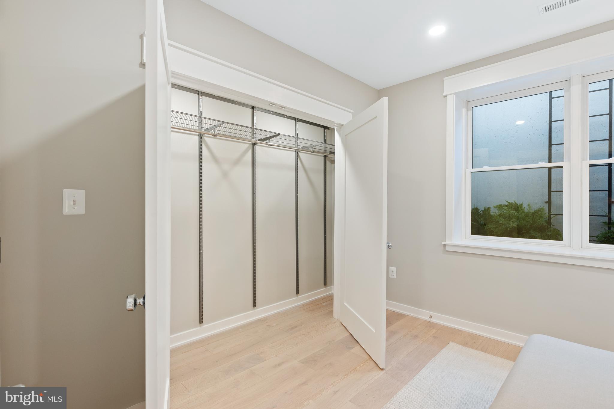 412 D Street Southeast, Unit B Washington, DC 20003 - Photo 20 of 26 Primary Suite