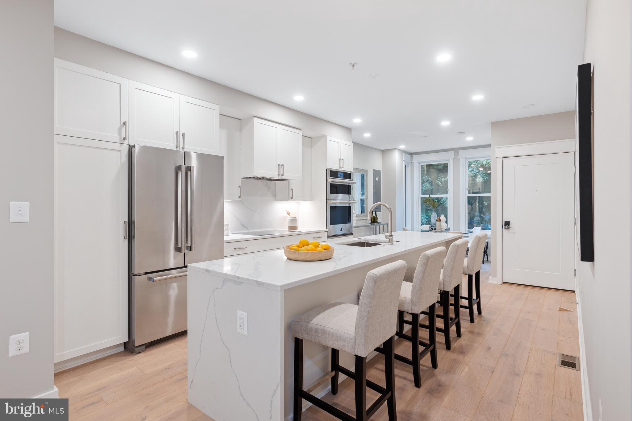 Center Gourmet Kitchen