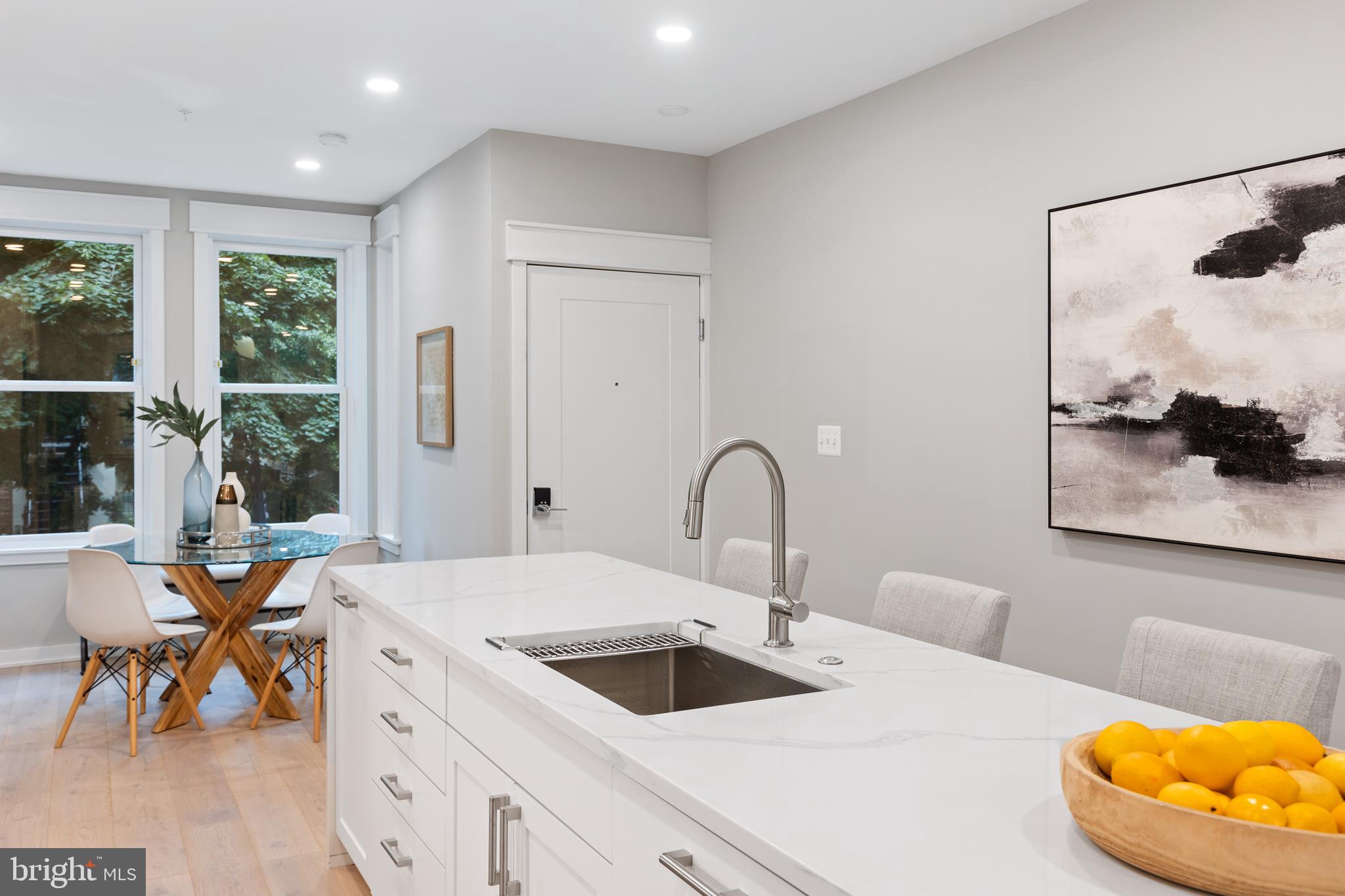Center Gourmet Kitchen