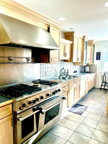 $499,000 | 14 R Dean Place, Middletown, NY 10940