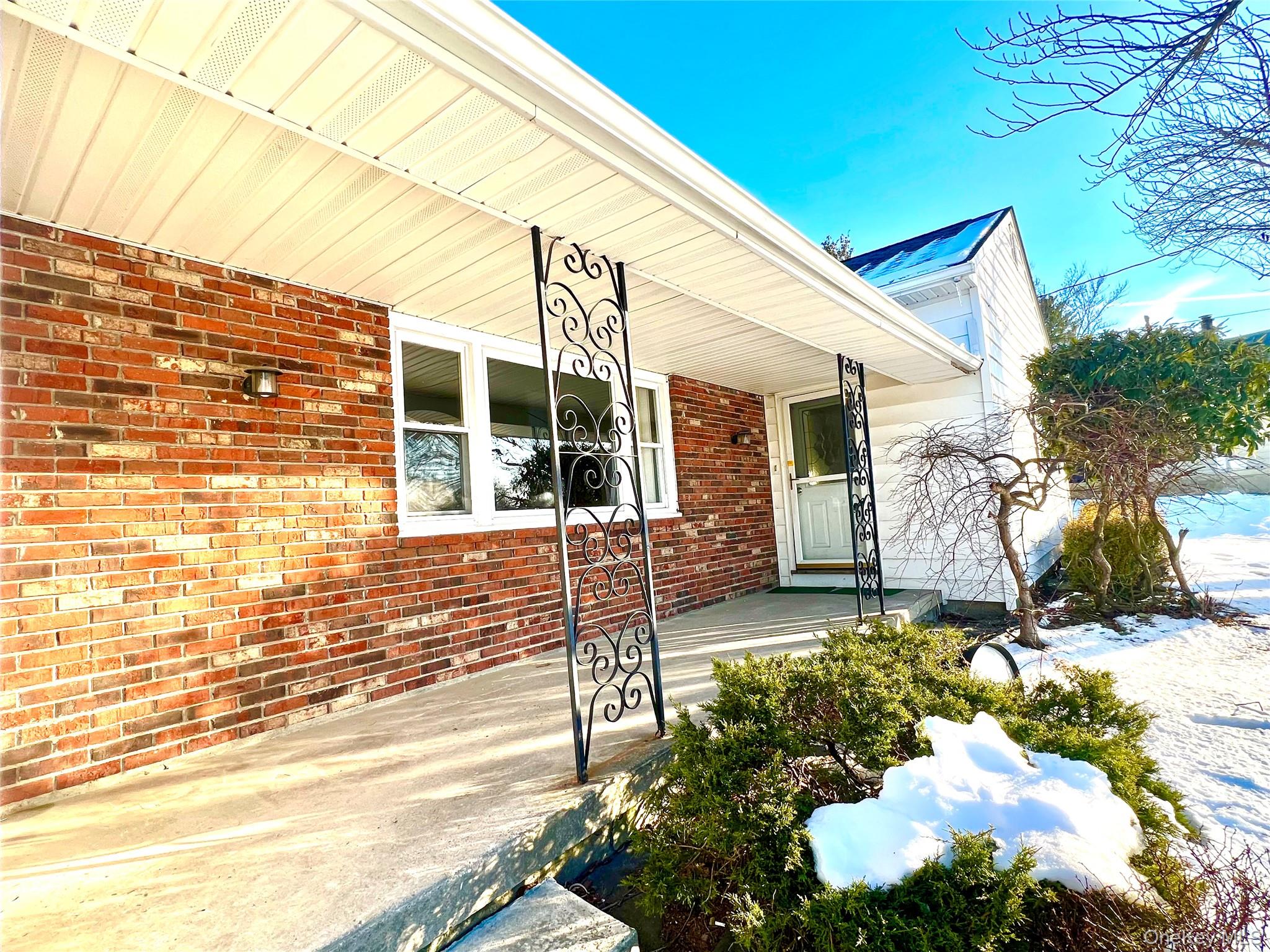 14 R Dean Place Middletown, NY 10940 - Photo 4 of 12