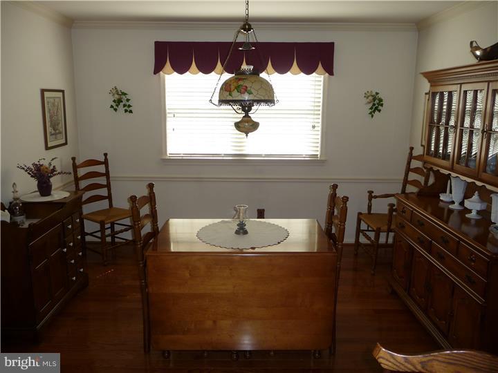 716 Brooke Road Exton, PA 19341 - Photo 10 of 25 Dining Room
