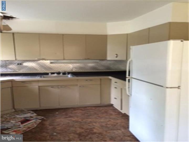 3006 Fenwick Road Camden, NJ 08104 - Photo 4 of 9