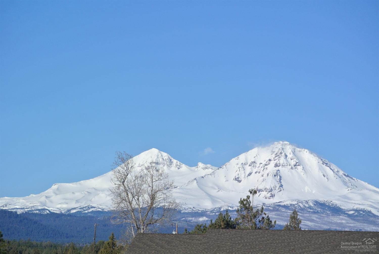 17716 Plainview Road Bend, OR 97703 - Photo 2 of 7 Gallery Image 2