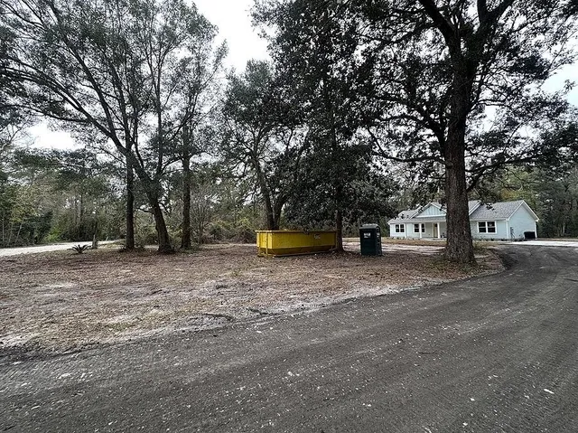 $300,000 | 10 Centerline Road, Crawfordville, FL 32327