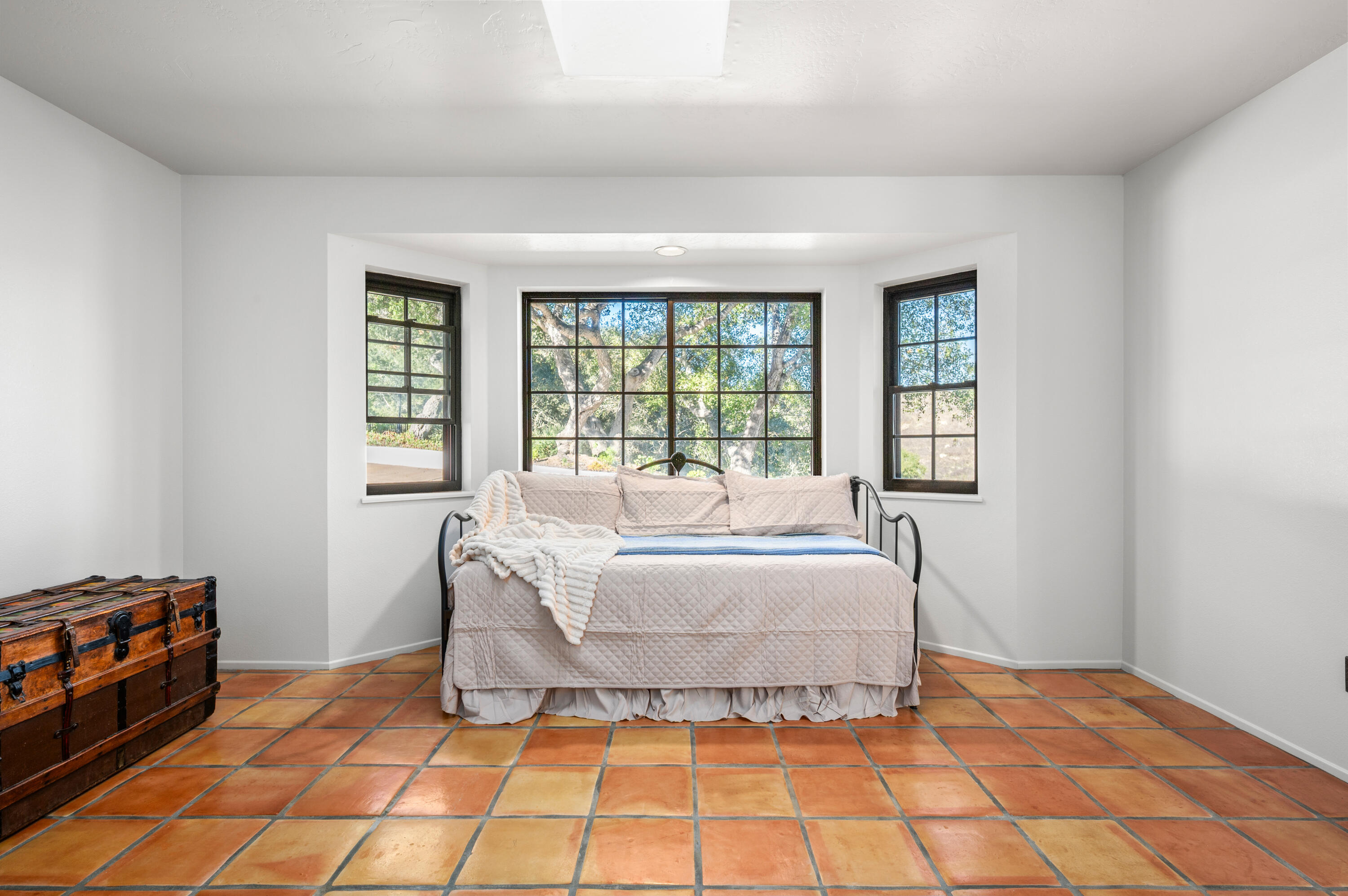 760 Falcon Ridge Lane Buellton, CA 93427 - Photo 27 of 51 a spacious bedroom with a bed and a window