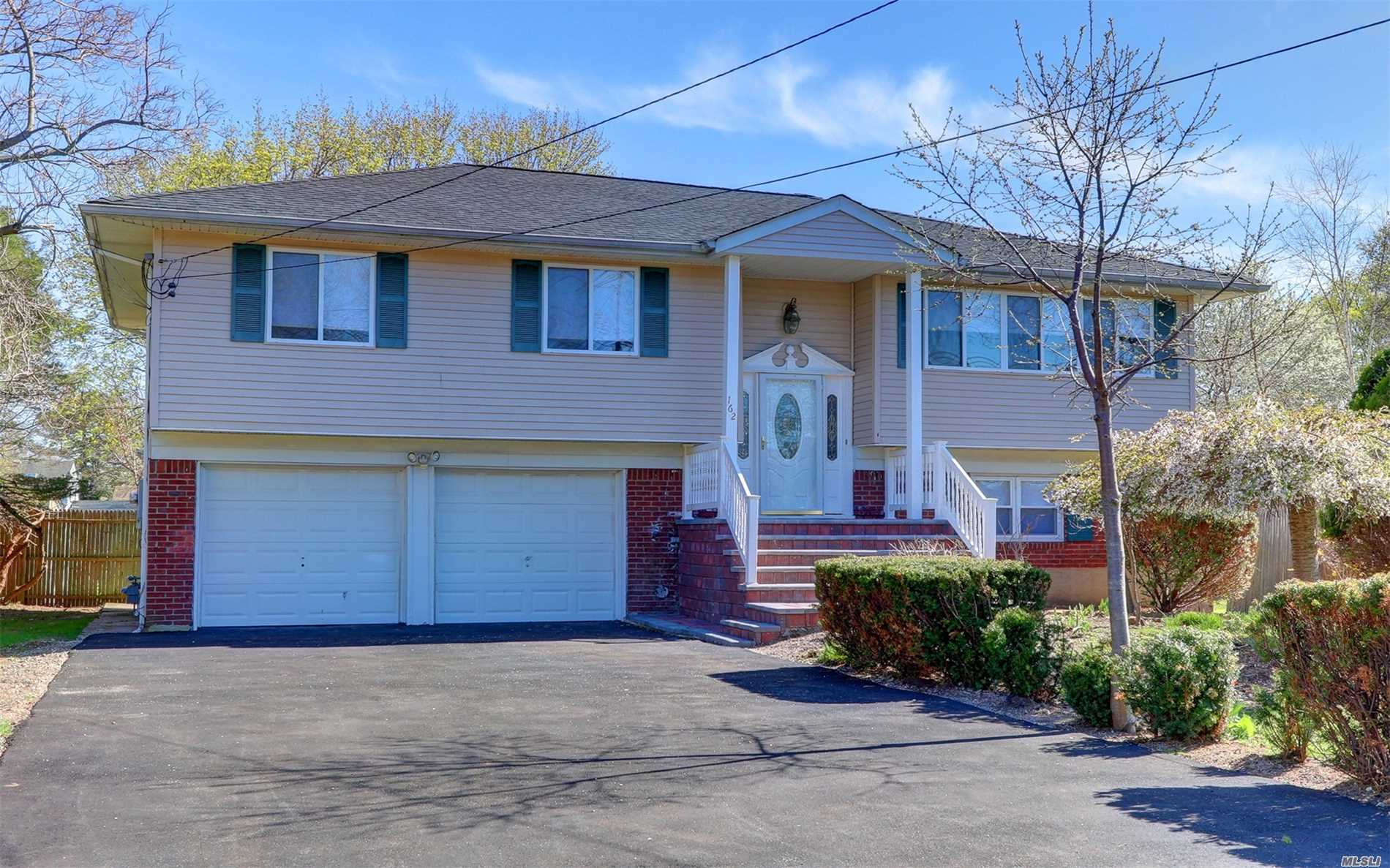 162 Burr Road Commack, NY 11725 - Photo 1 of 1 Gallery Image 1