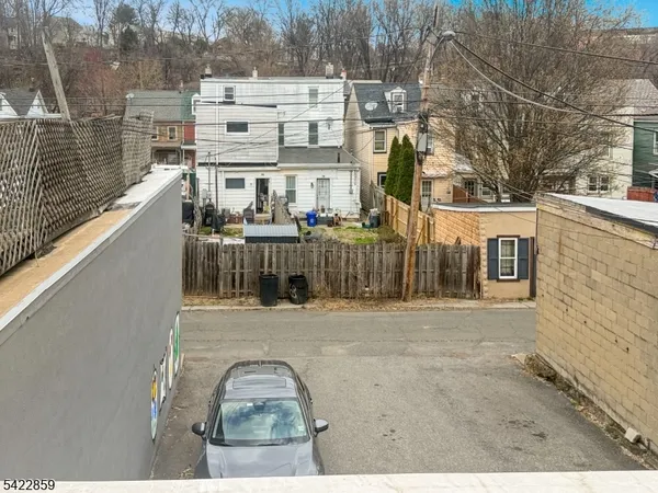 $2,095 | 403 South Main Street, Unit 201, Phillipsburg, NJ 08865