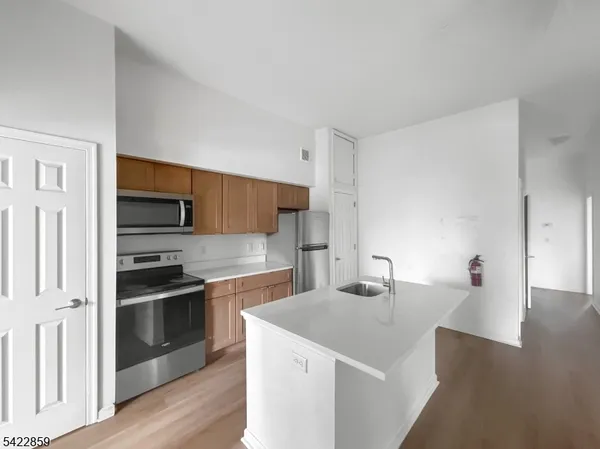 $2,095 | 403 South Main Street, Unit 201, Phillipsburg, NJ 08865